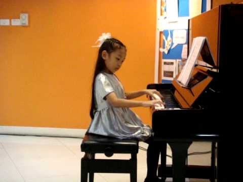 pianist(6 year-old girl) The Blue Danube&The Entertainer by Proud