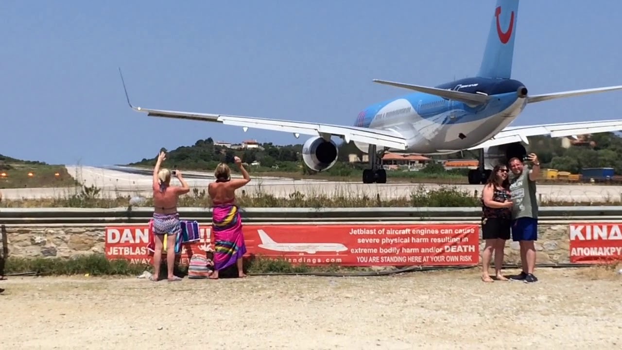 Skiathos airport crazy take off