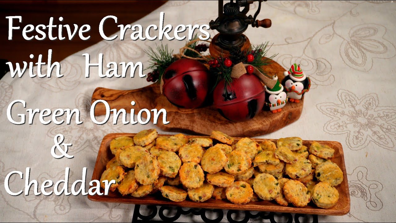 Праздничные КРЕКЕРЫ с ВЕТЧИНОЙ, ЗЕЛЕНЫМ ЛУКОМ И СЫРОМ ЧЕДДЕР – ПРИВЫКАНИЕ