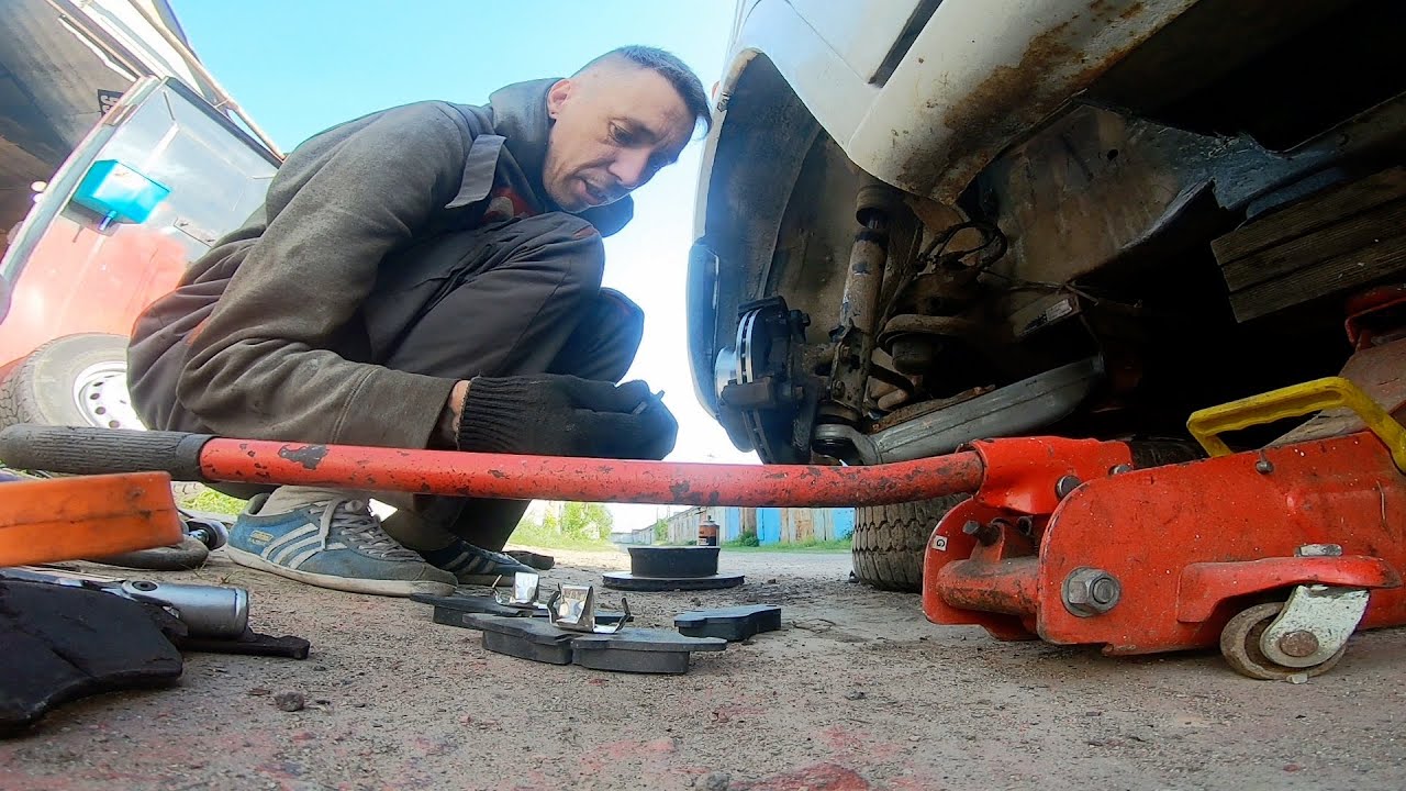 #ВАТОБУС 86. Передние тормоза. Скрипит подвеска! [volkswagen LT2] - YouTube