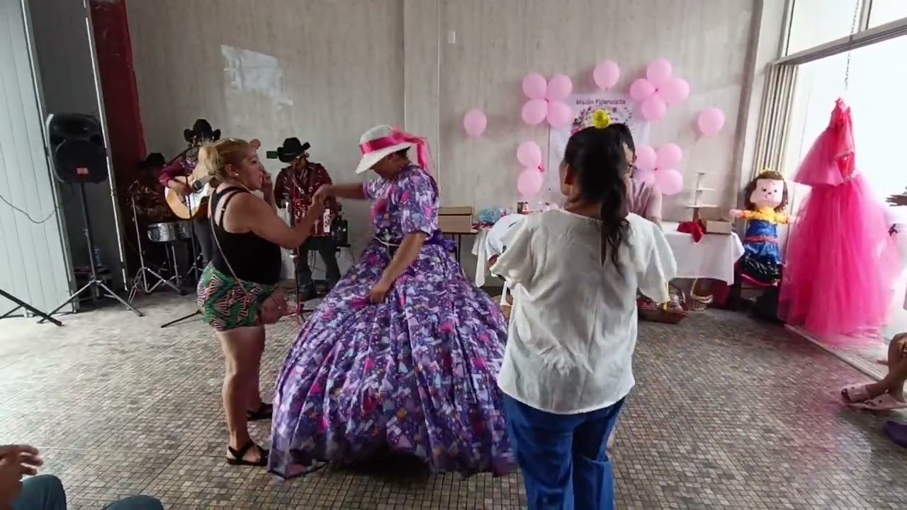 fiesta de la niña Aurorita 2024