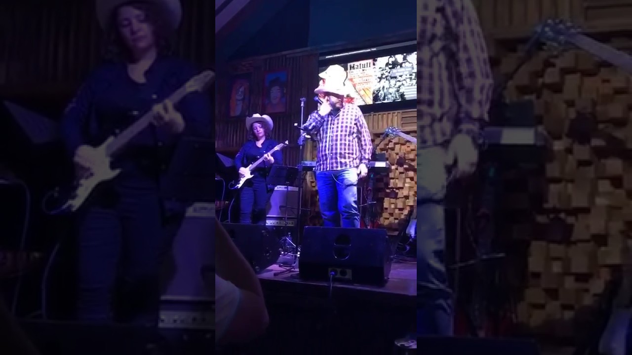 Maluli no Tonton by Julia