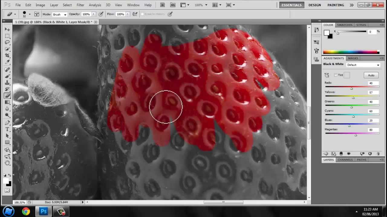 Photoshop-how to make one object in image colour and the ...