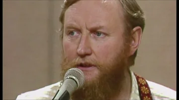 The Dubliners - Don't Get Married Girls