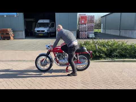 Video Beautiful MV Agusta 250 B Sport 1969 for sale - youtube