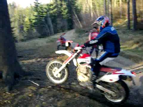 YAMAHA TTR 600 v rukou