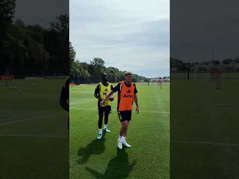Un "2 touches" de bienvenue ! 🤝