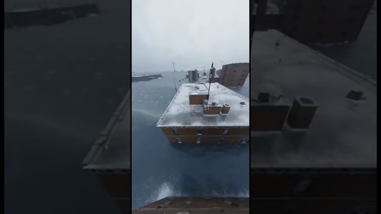 Уснул в бассейне 