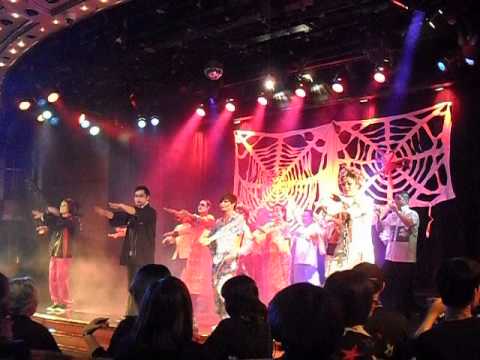 麗星郵輪寶瓶星號-員工表演秀