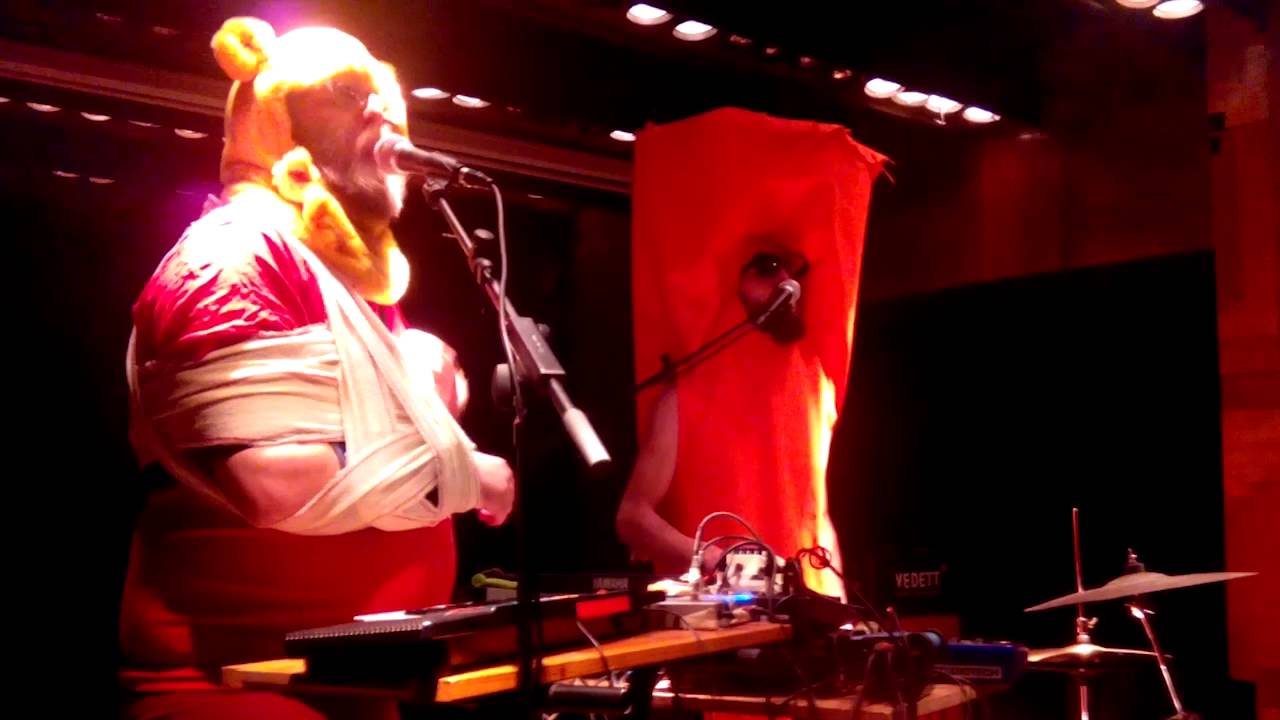 Music For Rabbits @ Café Central : Black Mamba/Surfin Bird