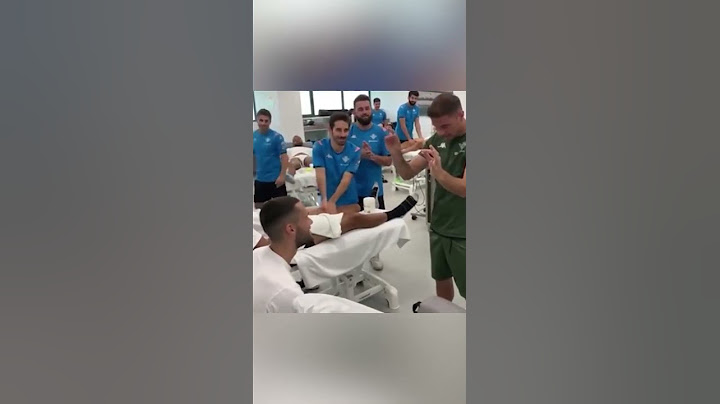 JOAQUÍN Y AQUELLA BROMA EN FORMA DE MAGIA EN EL VESTUARIO DEL BETIS | Diario AS