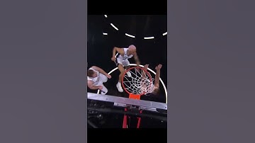 Jeremy Sochan Dunks Rookie Season