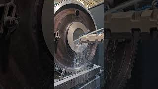 No part is too big or small! Check out the size of this gear we machined! #cncmachine #cncmilling