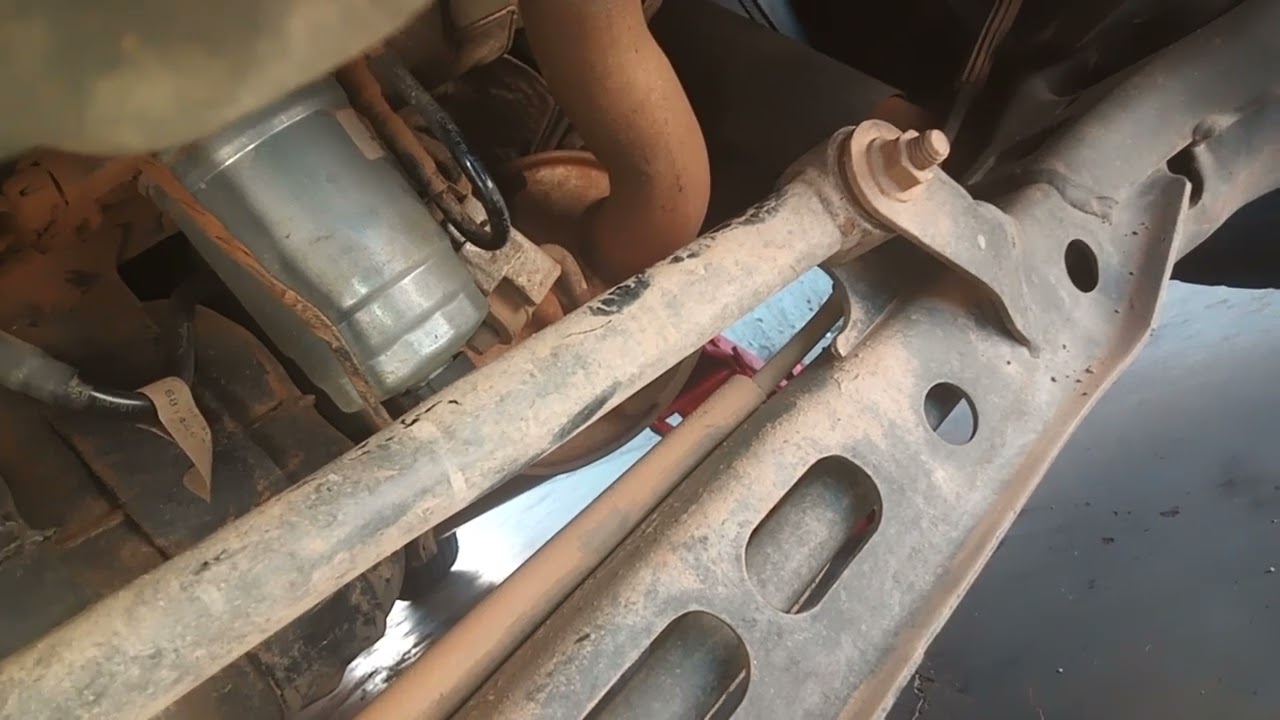 Chrysler Grand Voyager diesel fuel filter change or location 