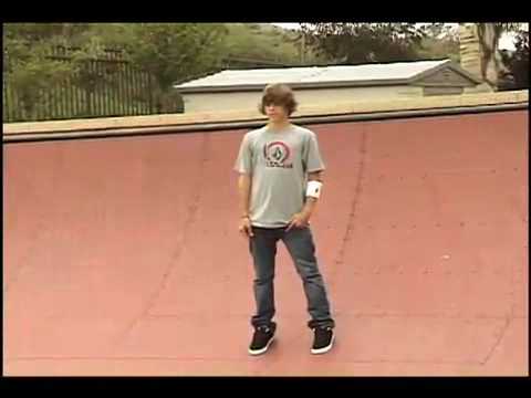 Ryan Sheckler's backyard skatepark - YouTube