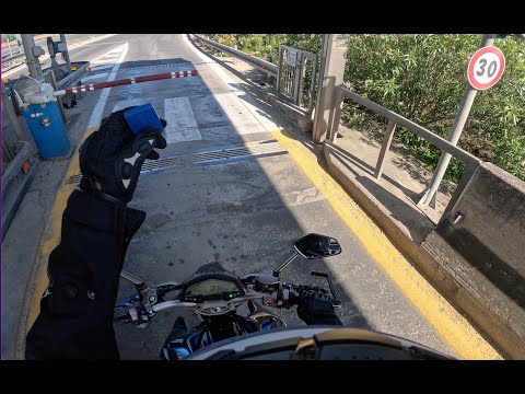 Telepass in Moto e non si alza la sbarra  4K