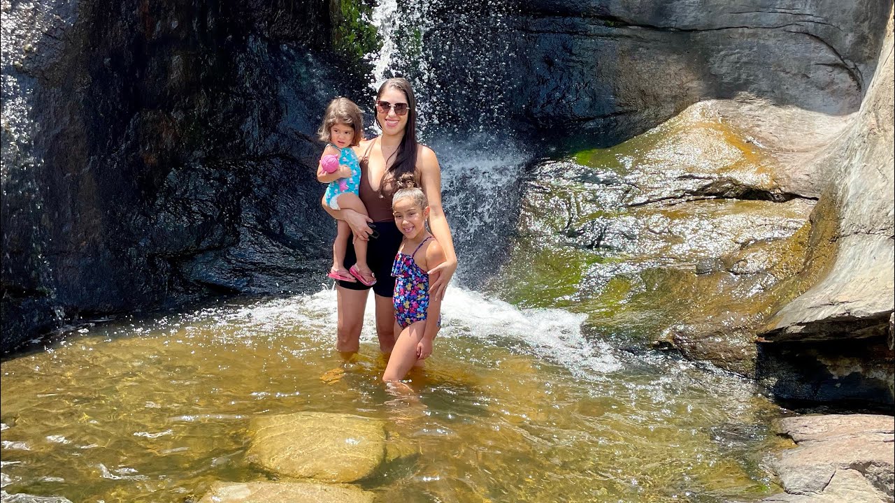 😍💦 Olha Que Lugar Lindo! Yasmin Conhece a Cachoeira Antônio Vitório. #aventurananatureza #cachoeira