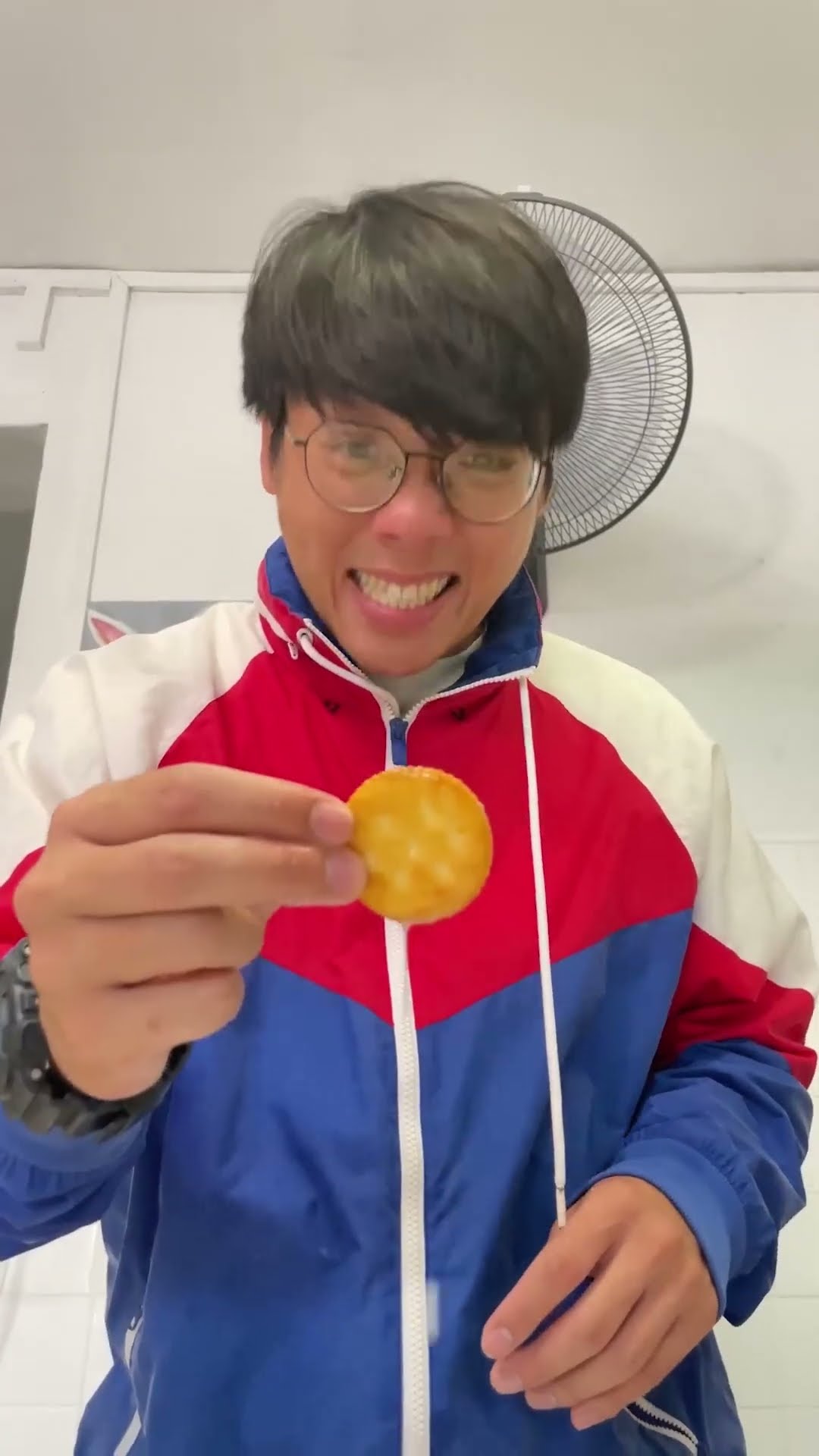 The FASTEST way to make CRACKERS! #shorts #mingweirocks