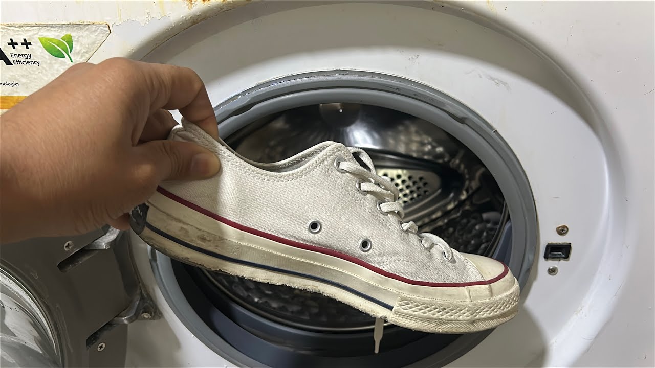 How To Wash Your Converse Shoes In Washing Machine | How To Wash Sneakers In Washing Machine 