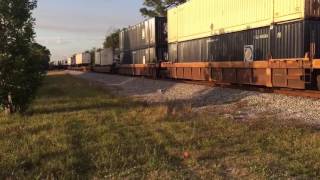 FEC TRAIN 101#2876@4:42pm slows down to 1mph! :) LNG