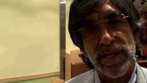 AST founder seeks room inside the PC (CNET)