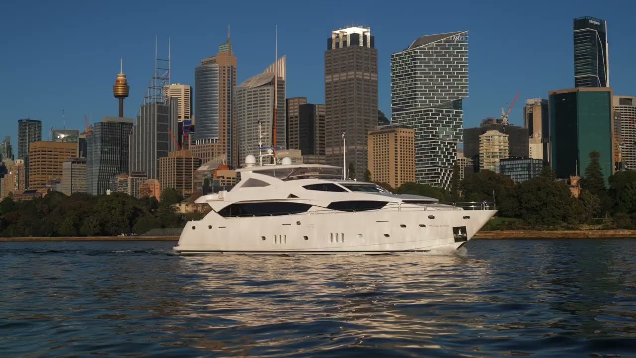 2009 Sunseeker 34M | 'Frivolous' - YouTube