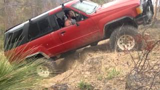 Offroad 4WD fun North QLD Australia - old Toyota 4Runner 4x4 is the best!