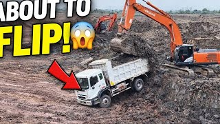 Celebrity “ONE WRONG SCOOP… This Hitachi Excavator Could FLIP the Truck! 😱💥” Wealth