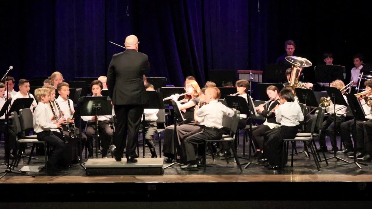 Elemental Band performs Battlefront