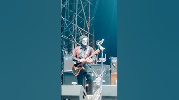 Thumbnail of Limp Bizkit Wes Borland tapping Stalemate