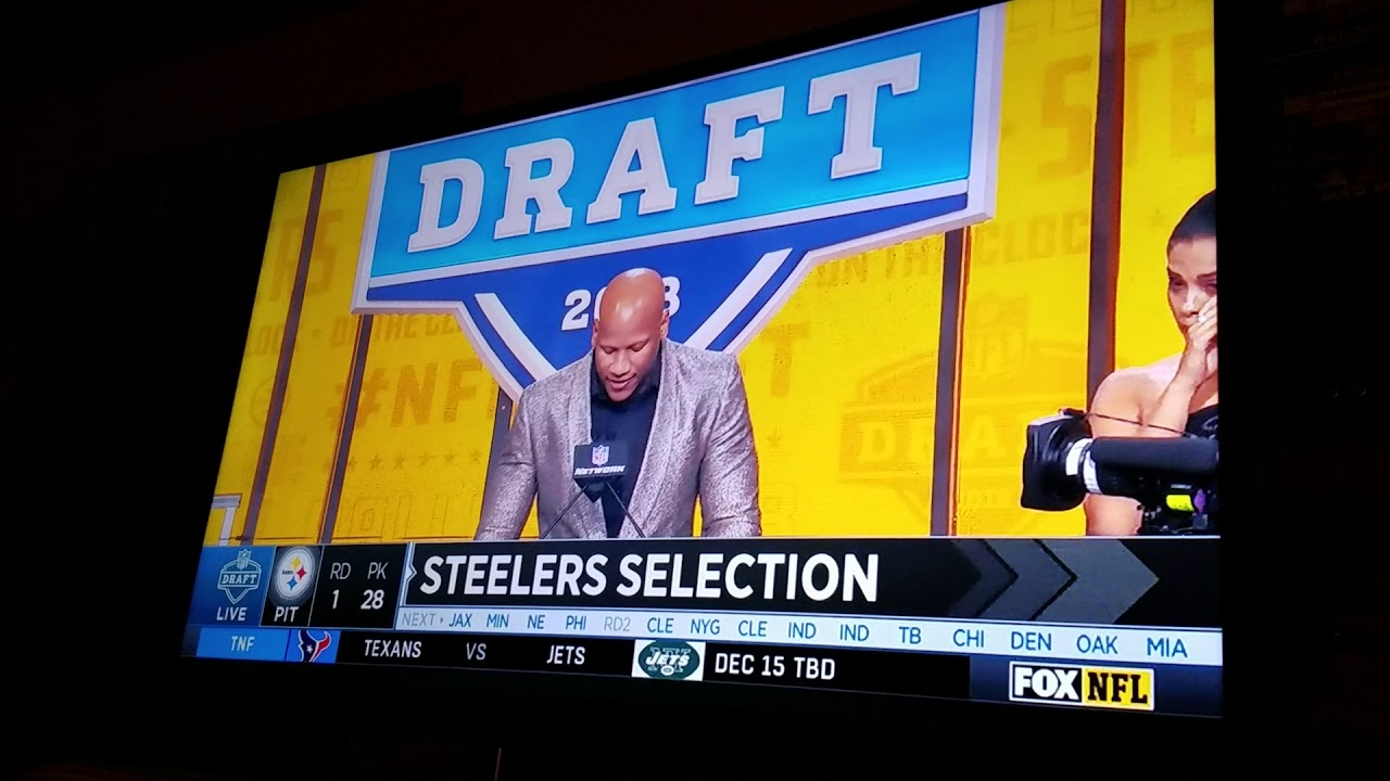 Steelers 1st Round Draft Pick 2018 (Ryan Shazier announces the pick)