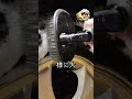 白っぽく色あせたタイヤの輝きを完全リセット！まるで高級車のような深い黒艶を呼び戻すプロの秘密。 #タイヤのお手入れ #おすすめ #裏技 #暮らしの知恵 #主婦の知恵