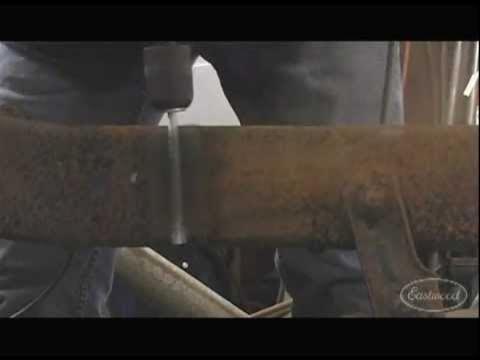 Removing rust – abrasive methods – working by hand