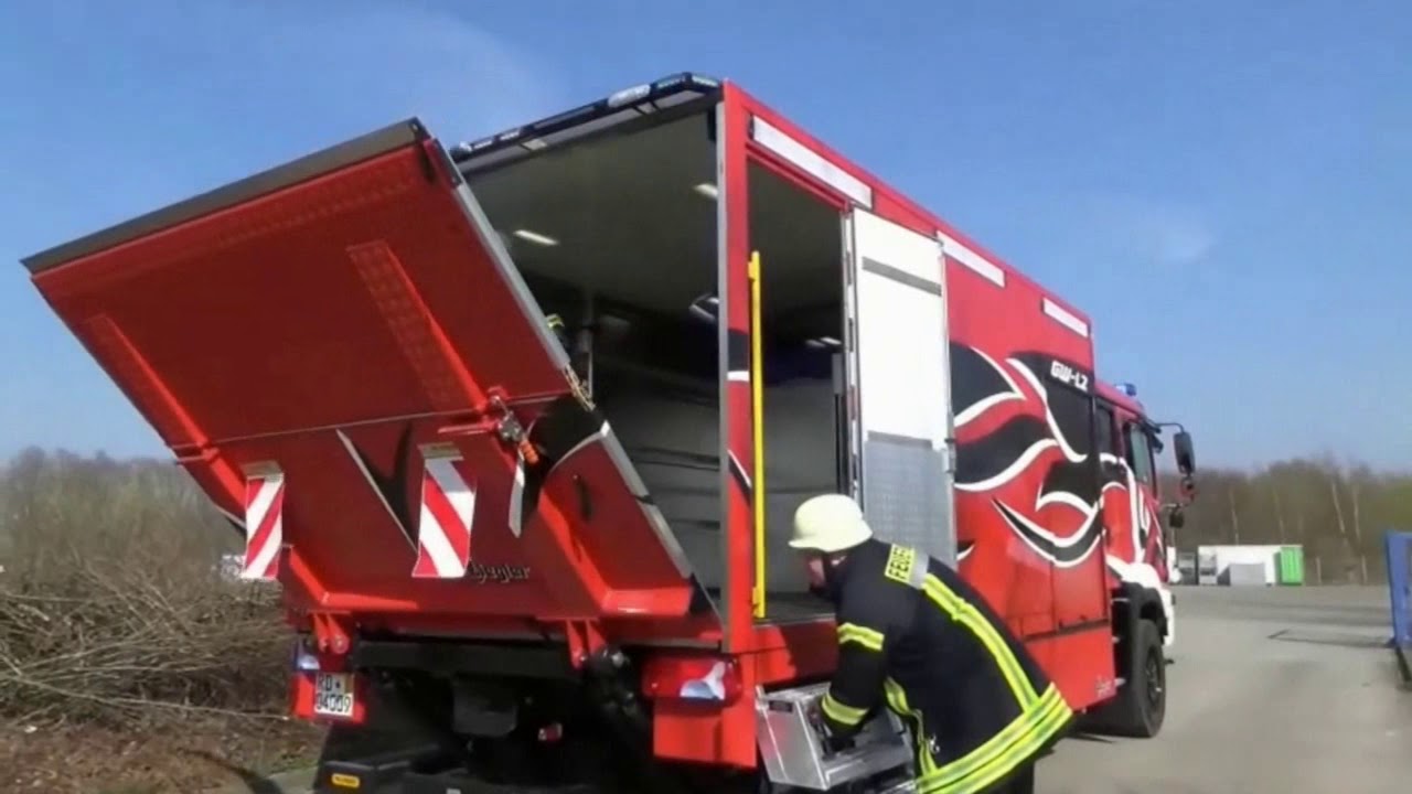 [Neufahrzeug] GW Logistik der Freiwilligen Feuerwehr Ebersbach