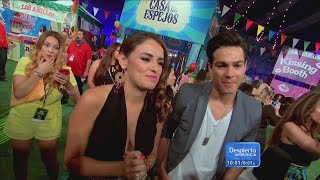 Los protagonistas de 'East Los High' en la alfombra de Premios Juventud 2014