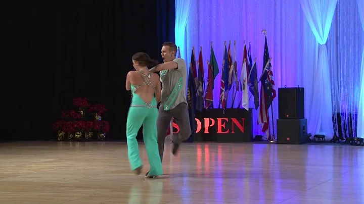 2013 SHOWCASE Champions  - Benji Schwimmer and Tor...