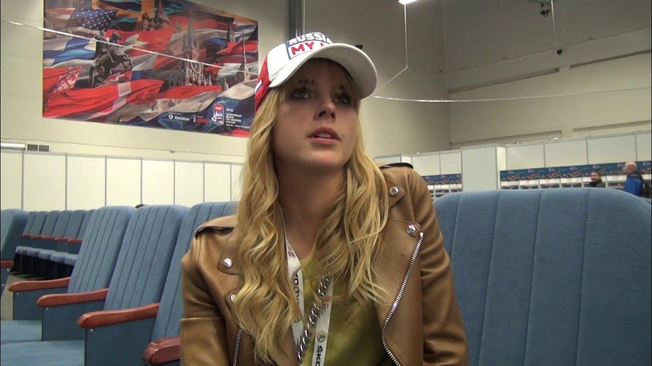 Панарин посетил матч "Спартак" - "Локомотив". Красно-белых тренирует отец его не