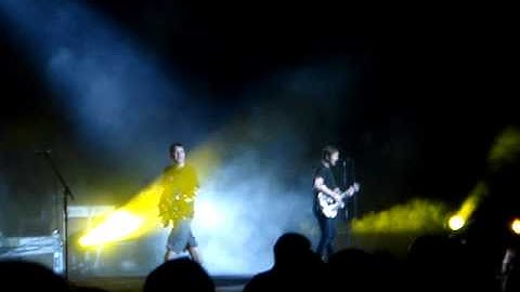 Not Now - Blink 182 (Nikon Theatre, Jones Beach/ August 25, 2009)