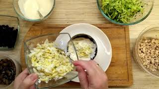 Необычный праздничный салат с курицей и грибами. Простой рецепт. Необычный праздничный салат с курицей и грибами. Простой рецепт.