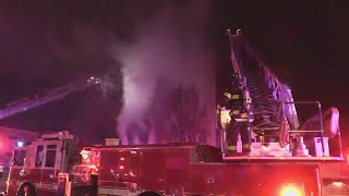 Christmas tree catches fire, damages Skokie apartments