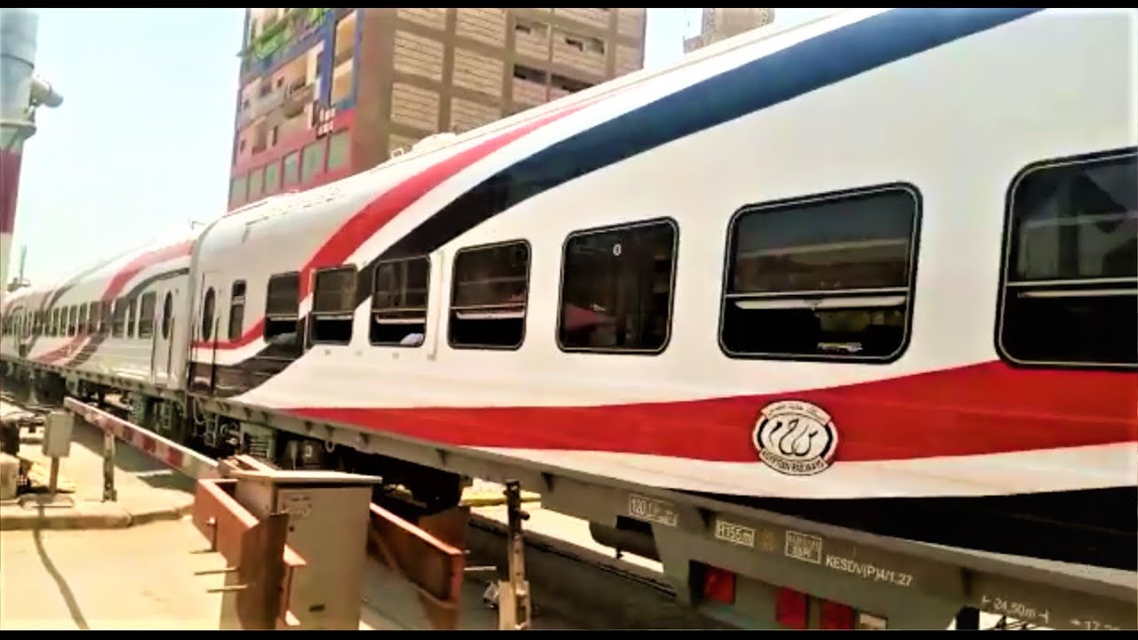 حصريآ شاهد سرعة وروعة القطار الجديد ووصوله في الموعد قادم من القاهرة