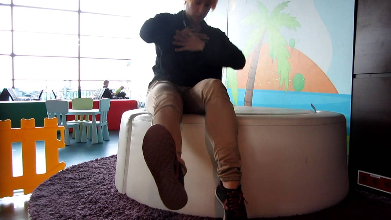 The Canapé Series #11: Encogida