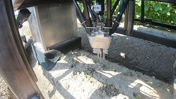 Odd.Bot Weed Whacker @ Farm of the Future