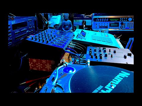 mpc 3000 late night hip hop beatmaking vibrations