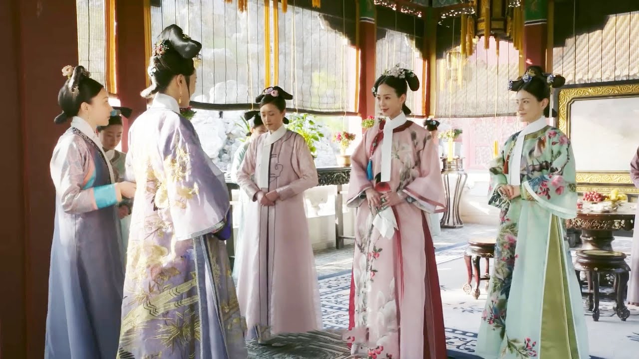 Наложница Цзя не восприняла Хайлан всерьез, но Хайлань тщательно оделась и вернулась к ней