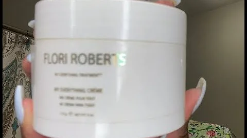 Face cleansing with Flori Roberts products #FloriR...