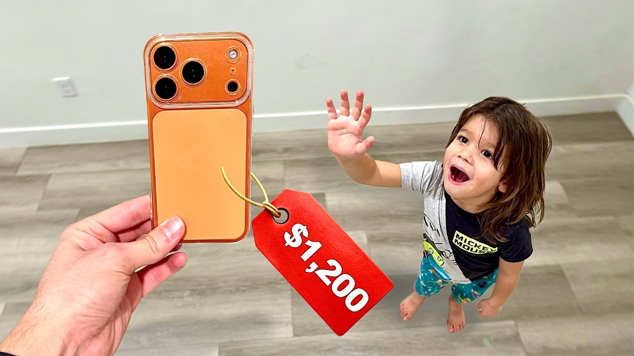 Я купил своему 3-летнему сыну iPhone 17 Pro!!