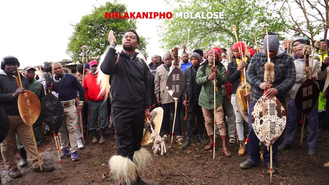 Uqinise idolo ezinsizweni zase South Coast Umdidiyeli uPhakelumthakathi, wancoma nobunsizwa-EHLOKOZI