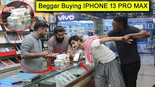 Beggar Buying IPHONE 13 PRO MAX Prank - Rich Beggar @MastiPrankTvOfficial