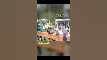 "Hố tử thần" mới xuất hiện sát Quốc lộ 3B tỉnh Thái Nguyên, miệng rộng, sâu hơn 4 mét